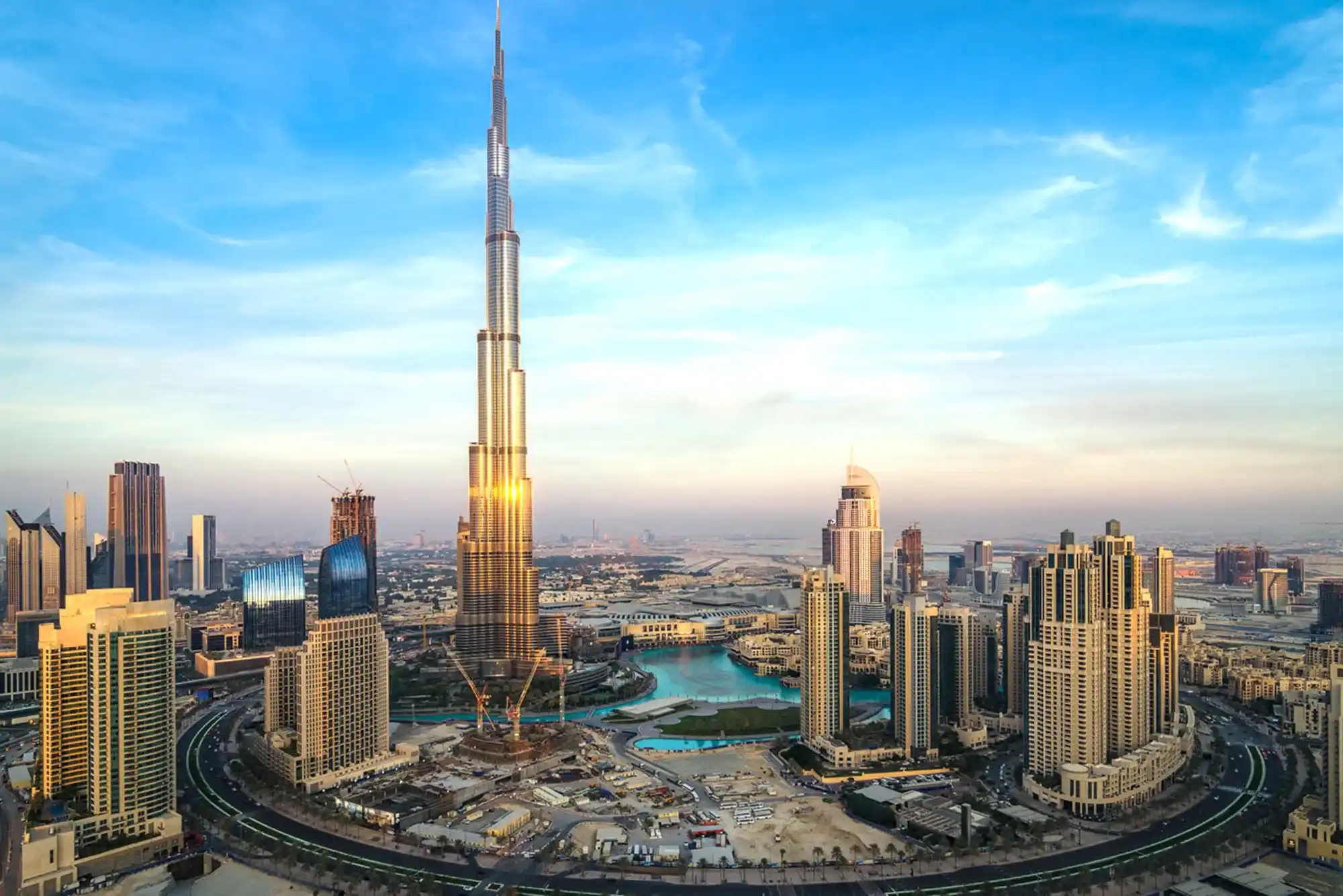 What are the Attractions Near Burj Khalifa