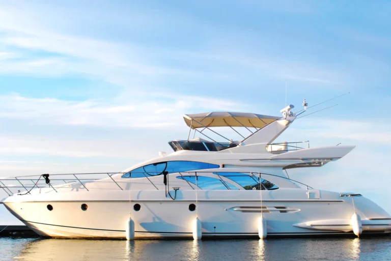 Guide to Yacht Rental Dubai and Beyond