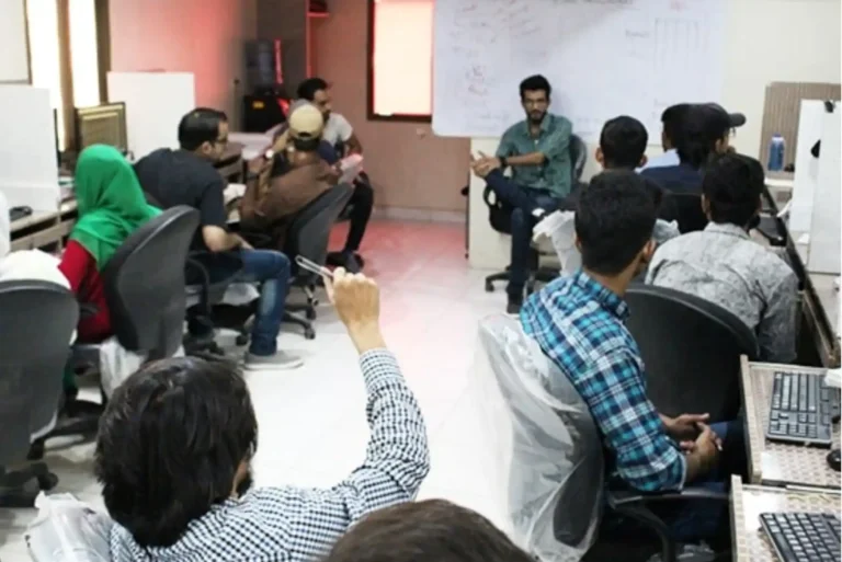 Best of 2025 Salary Trends for Graphic Designer in Pakistan